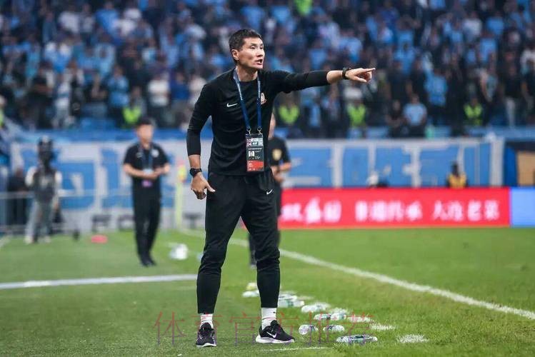 胆识过人!邵佳一刚刚上任就做出一个大胆决定,只有里皮敢这样做 胆识过人!邵佳一刚刚上任就做出一个大胆决定,只有里皮敢这样做